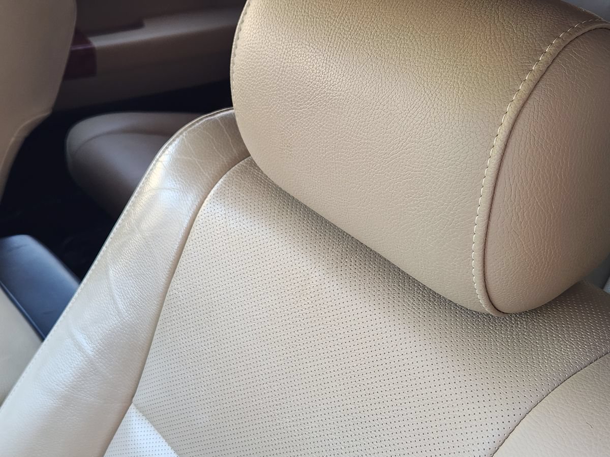 Used 2020 Toyota Sequoia Platinum RWD image 33