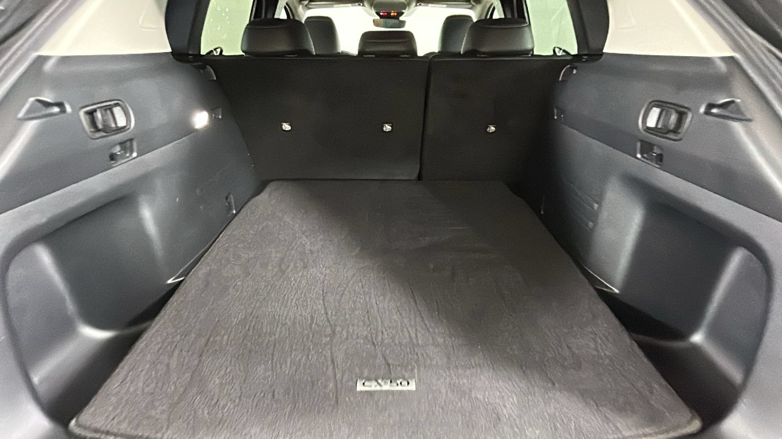 Used 2024 MAZDA CX-50 AWD 2.5 S w/ Cargo Package image 33