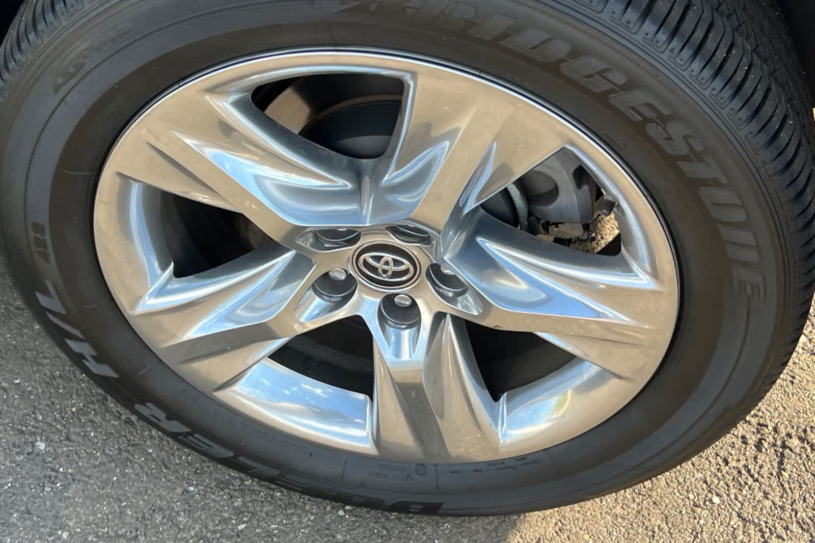 Used 2019 Toyota Highlander Limited AWD/4WD image 22