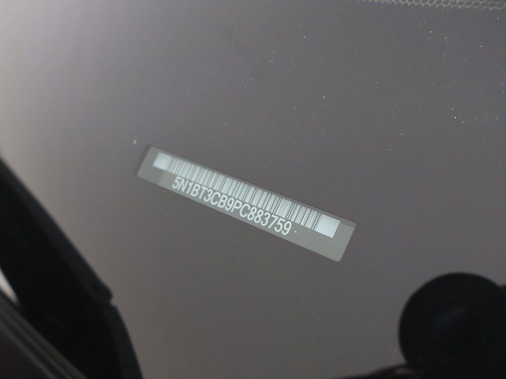 Used 2023 Nissan Rogue SL w/ SL Premium Package image 50