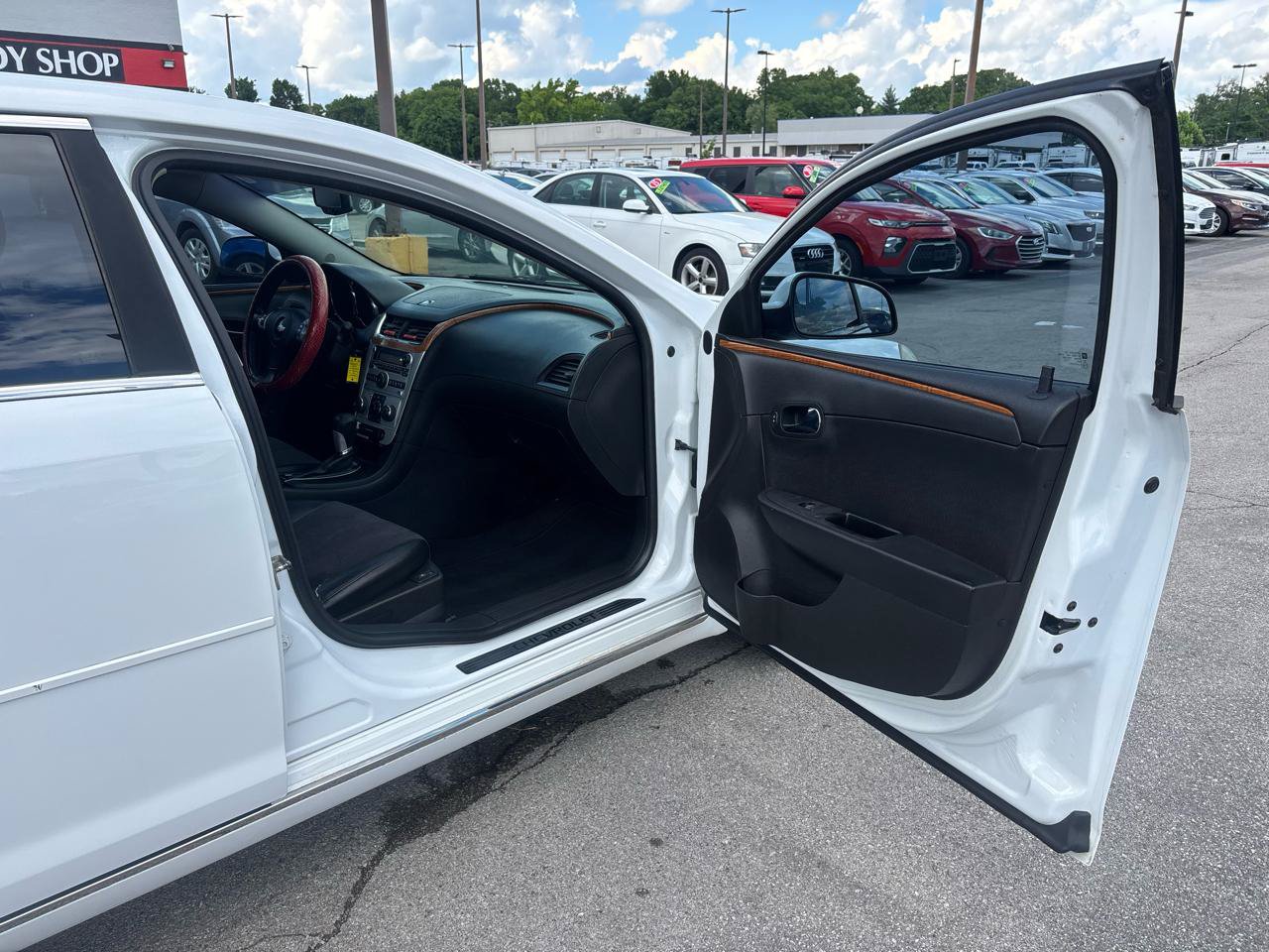 Used 2012 Chevrolet Malibu LT FWD image 9