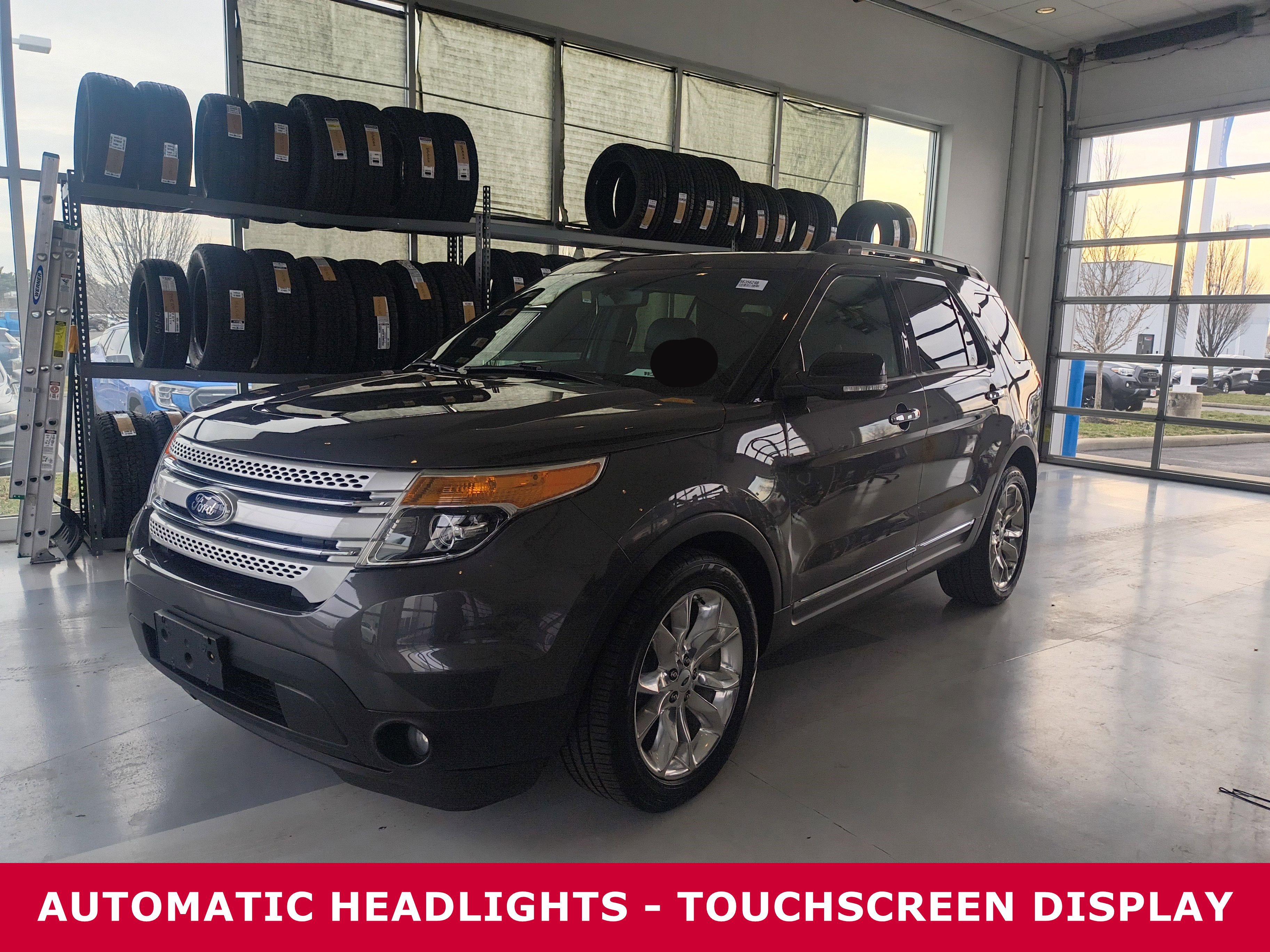 Used 2015 Ford Explorer XLT w/ Equipment Group 202B image 2