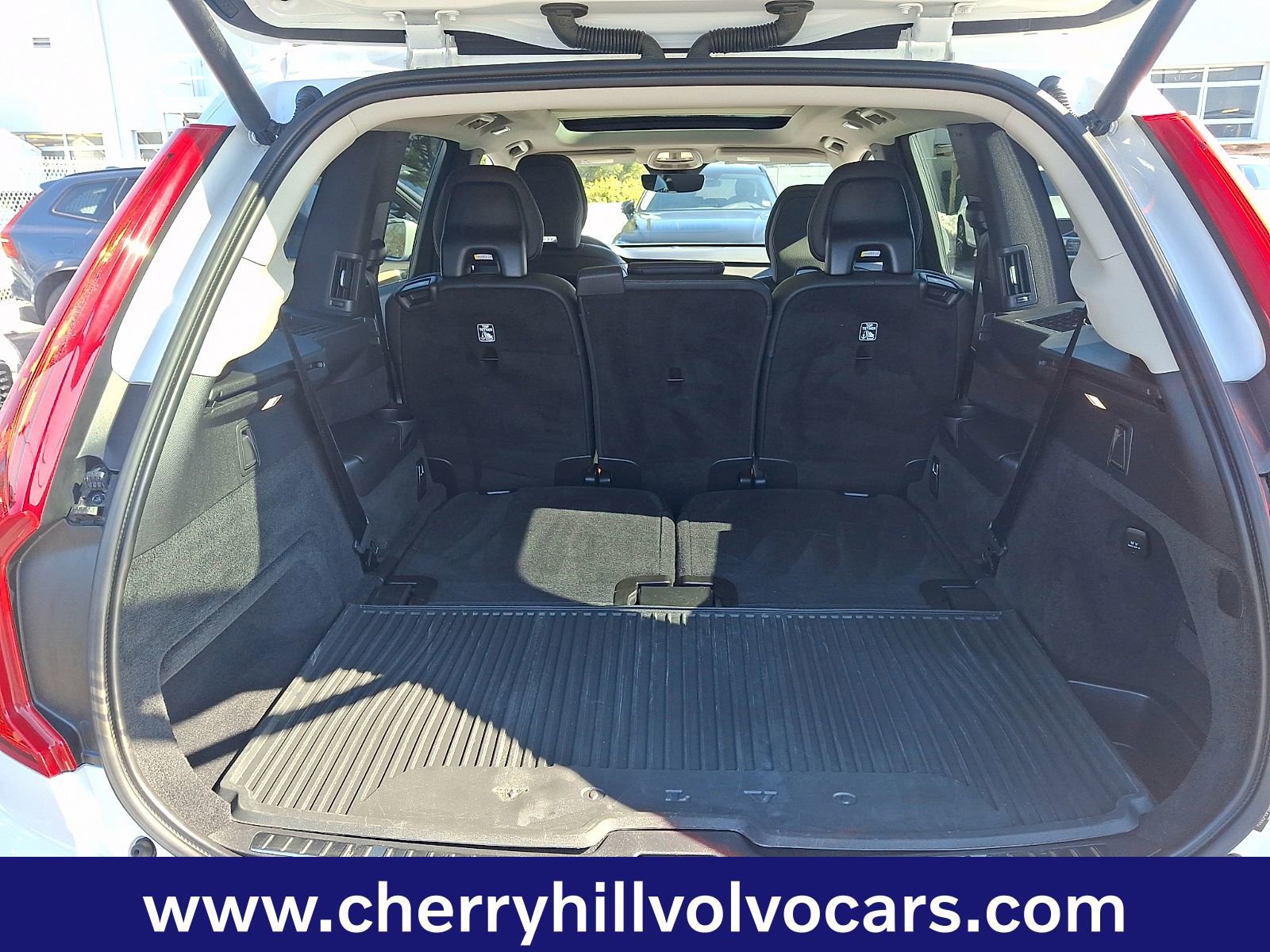 Certified 2023 Volvo XC90 B6 Core w/ Climate Package image 29