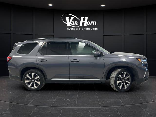 Used 2023 Honda Pilot Elite image 2