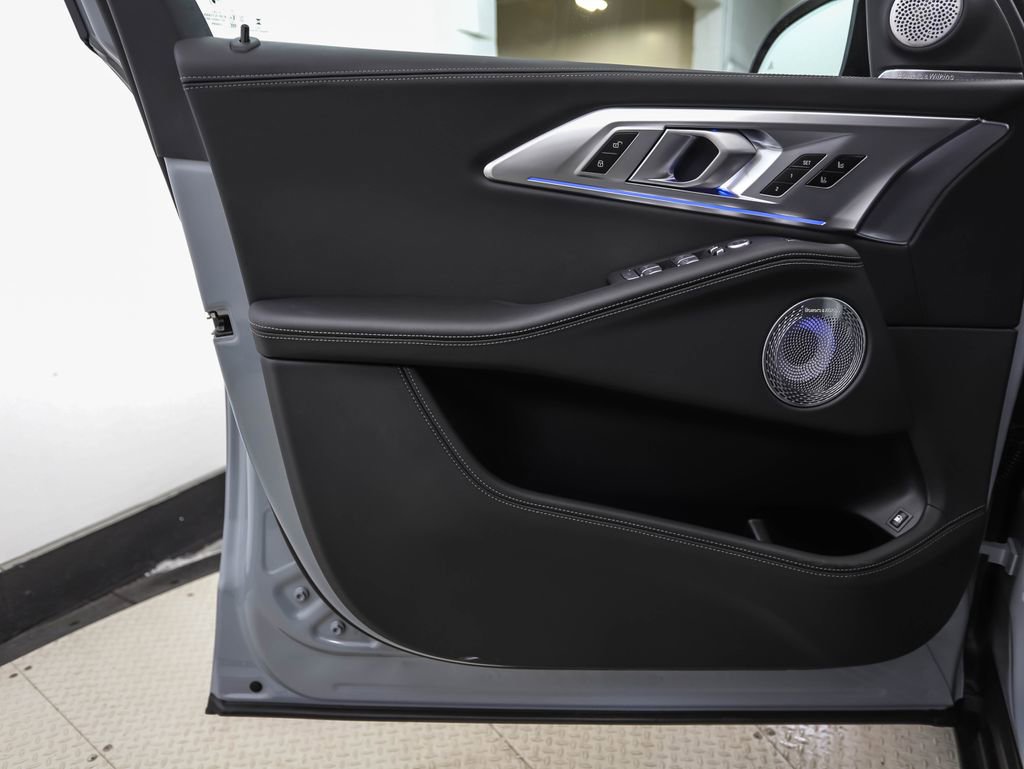 New 2026 BMW XM Label Red image 10