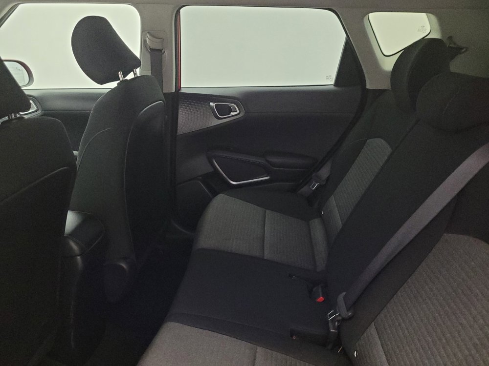 Used 2020 Kia Soul S image 18