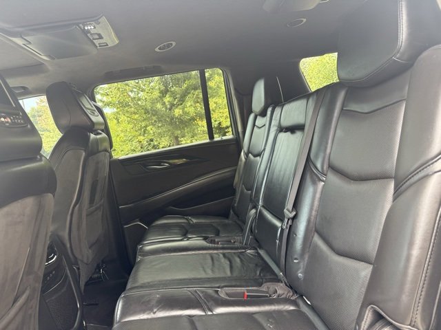 Used 2017 Cadillac Escalade ESV Platinum image 31