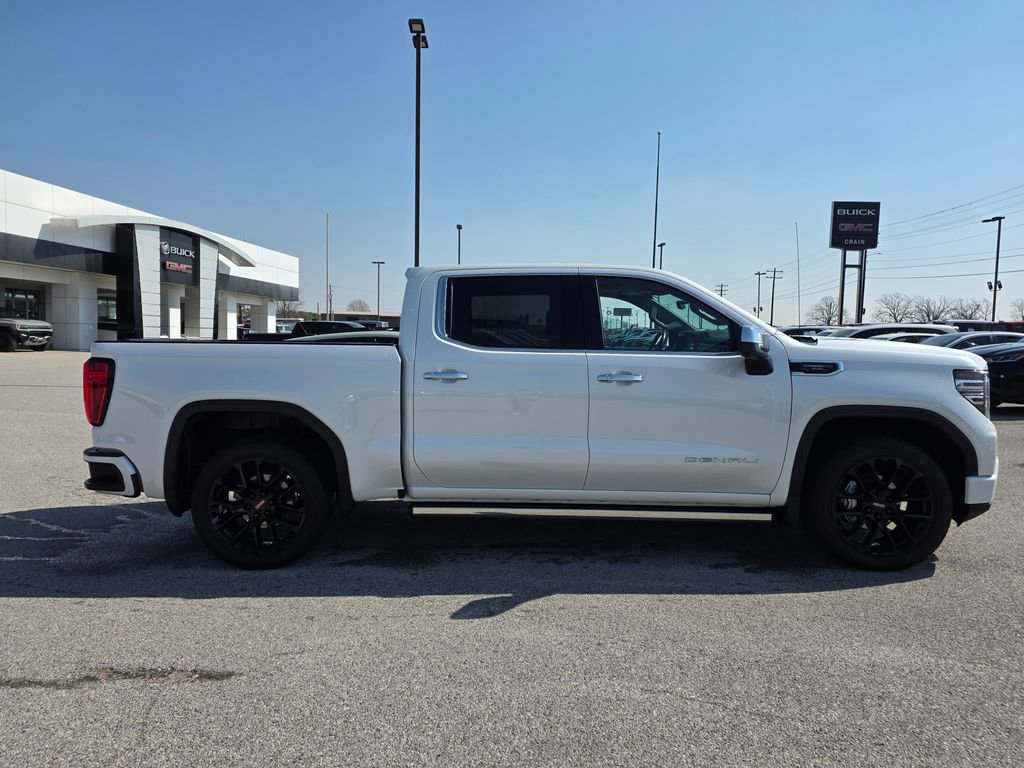 Used 2023 GMC Sierra 1500 Denali w/ Denali Reserve Package image 9