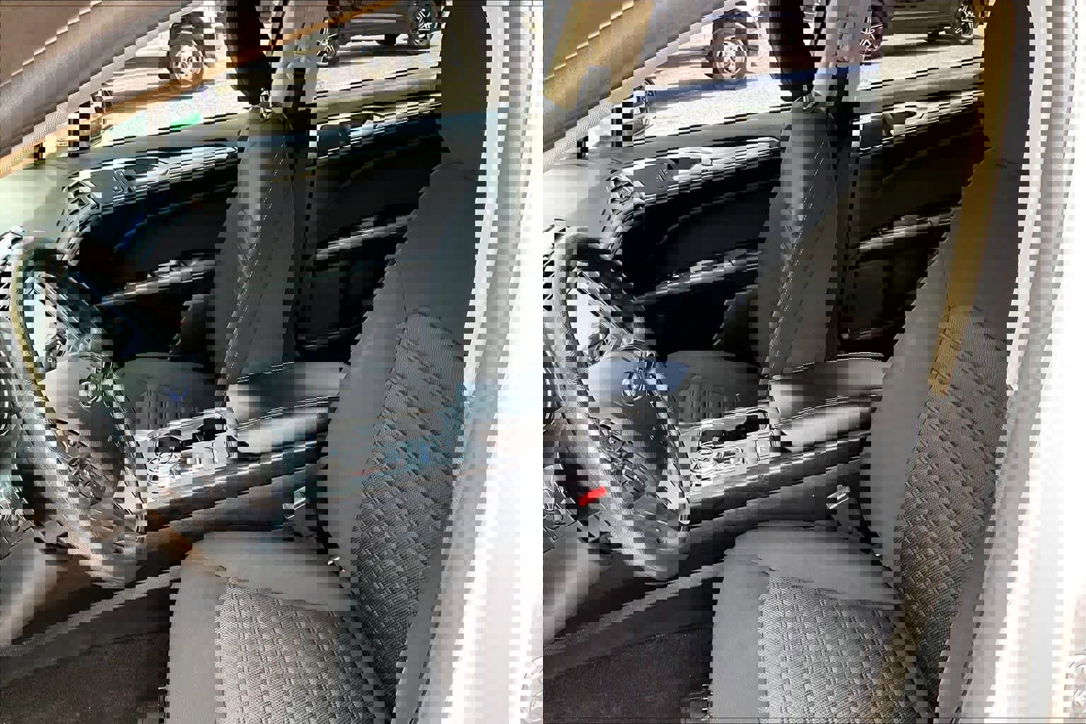 Used 2020 Ford Fusion SE image 8