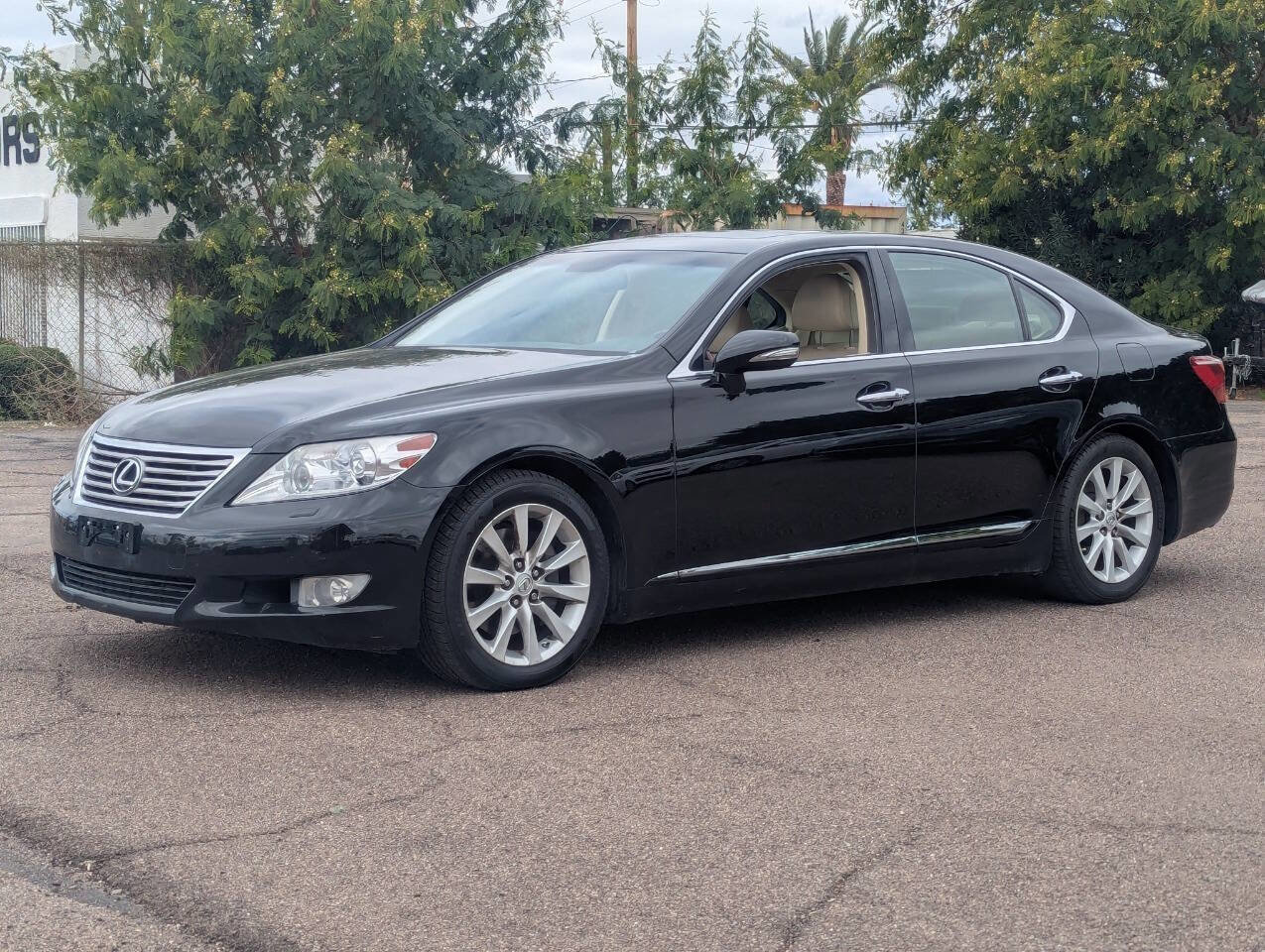 Used 2012 Lexus LS 460 w/ Luxury Value Edition image 7