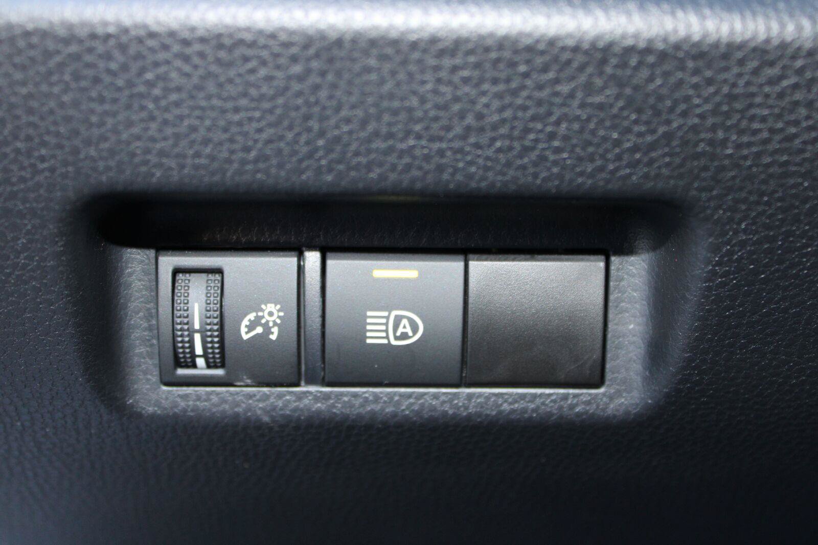 Certified 2024 Toyota RAV4 LE AWD/4WD image 18