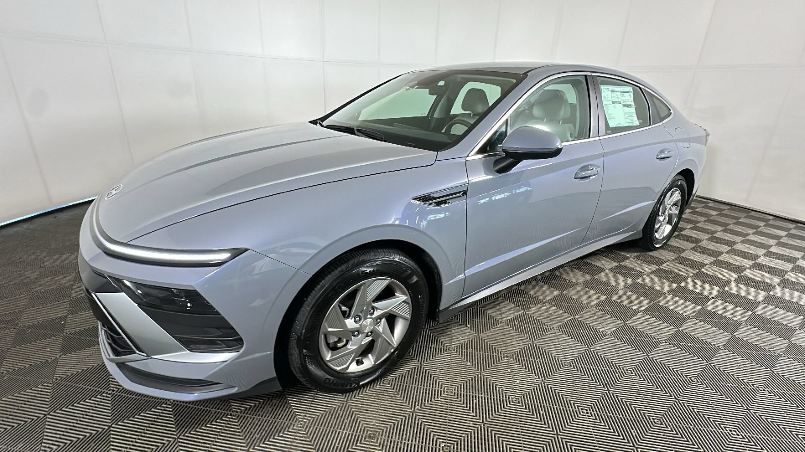 Certified 2026 Hyundai Sonata SE FWD image 8