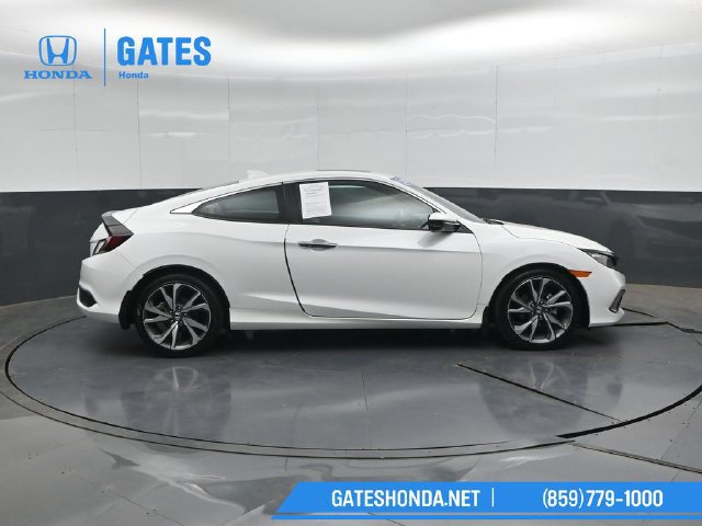 Used 2019 Honda Civic Touring image 3