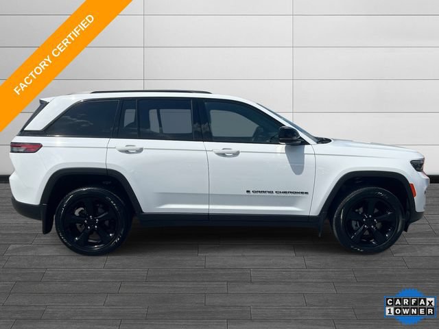 Certified 2025 Jeep Grand Cherokee Altitude AWD/4WD image 3