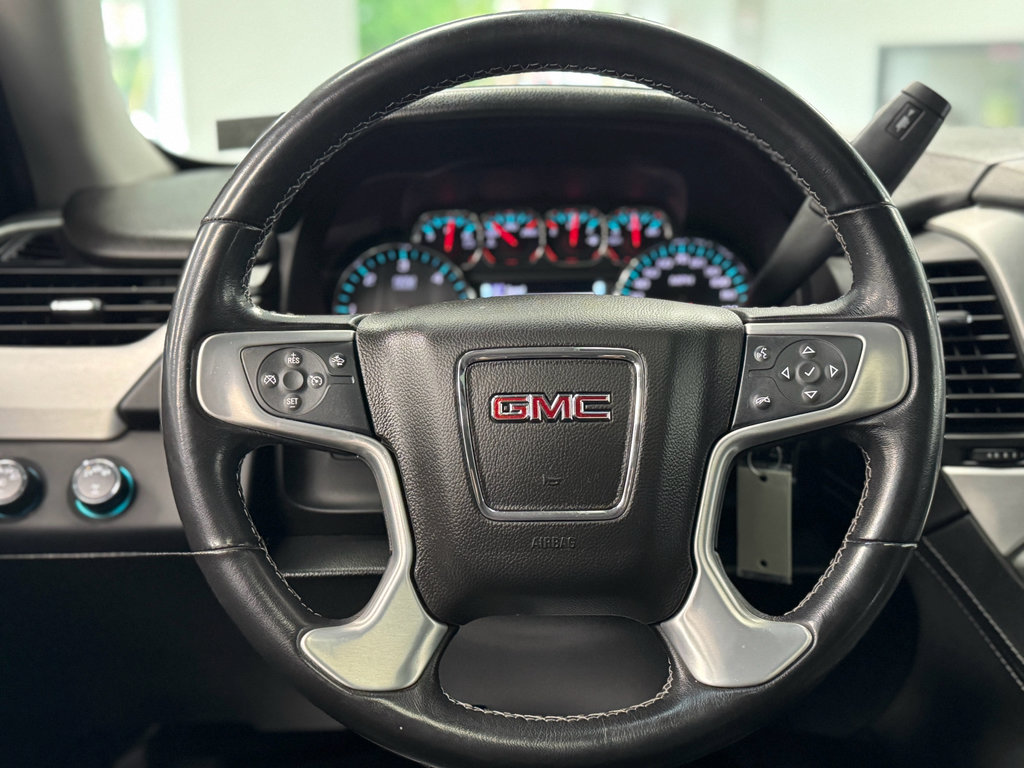 Used 2020 GMC Yukon SLT w/ Value Plus Edition AWD/4WD image 17
