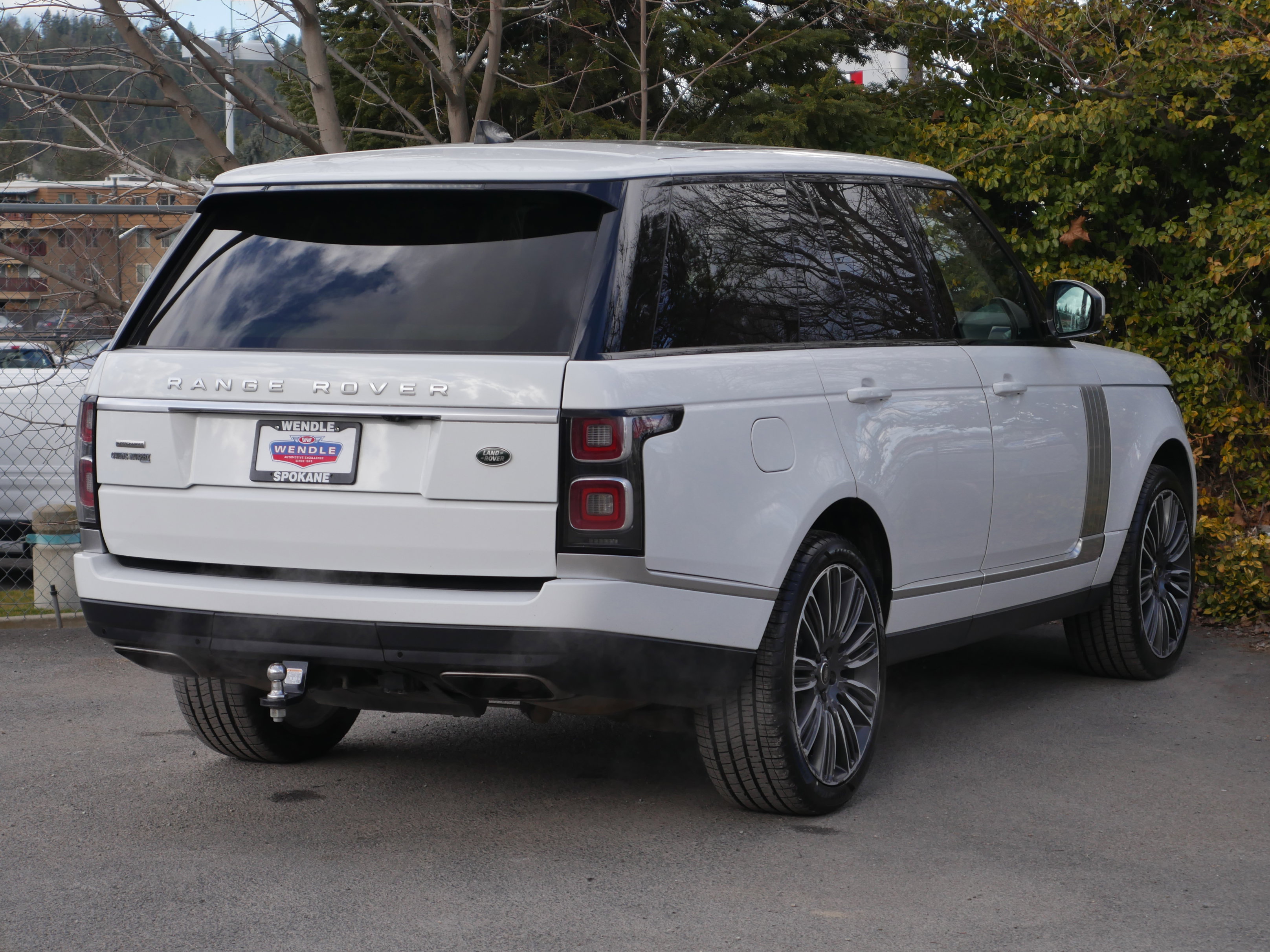 Used 2019 Land Rover Range Rover Supercharged image 32