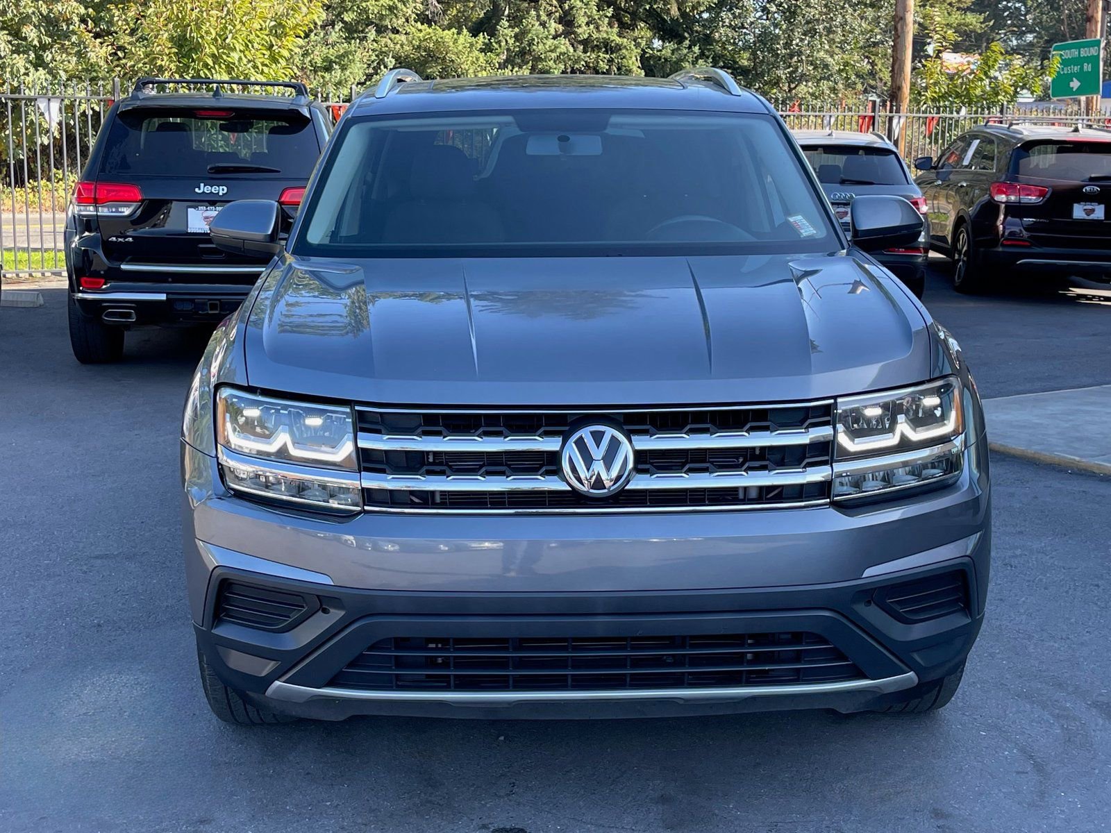 Used 2018 Volkswagen Atlas Launch Edition image 2