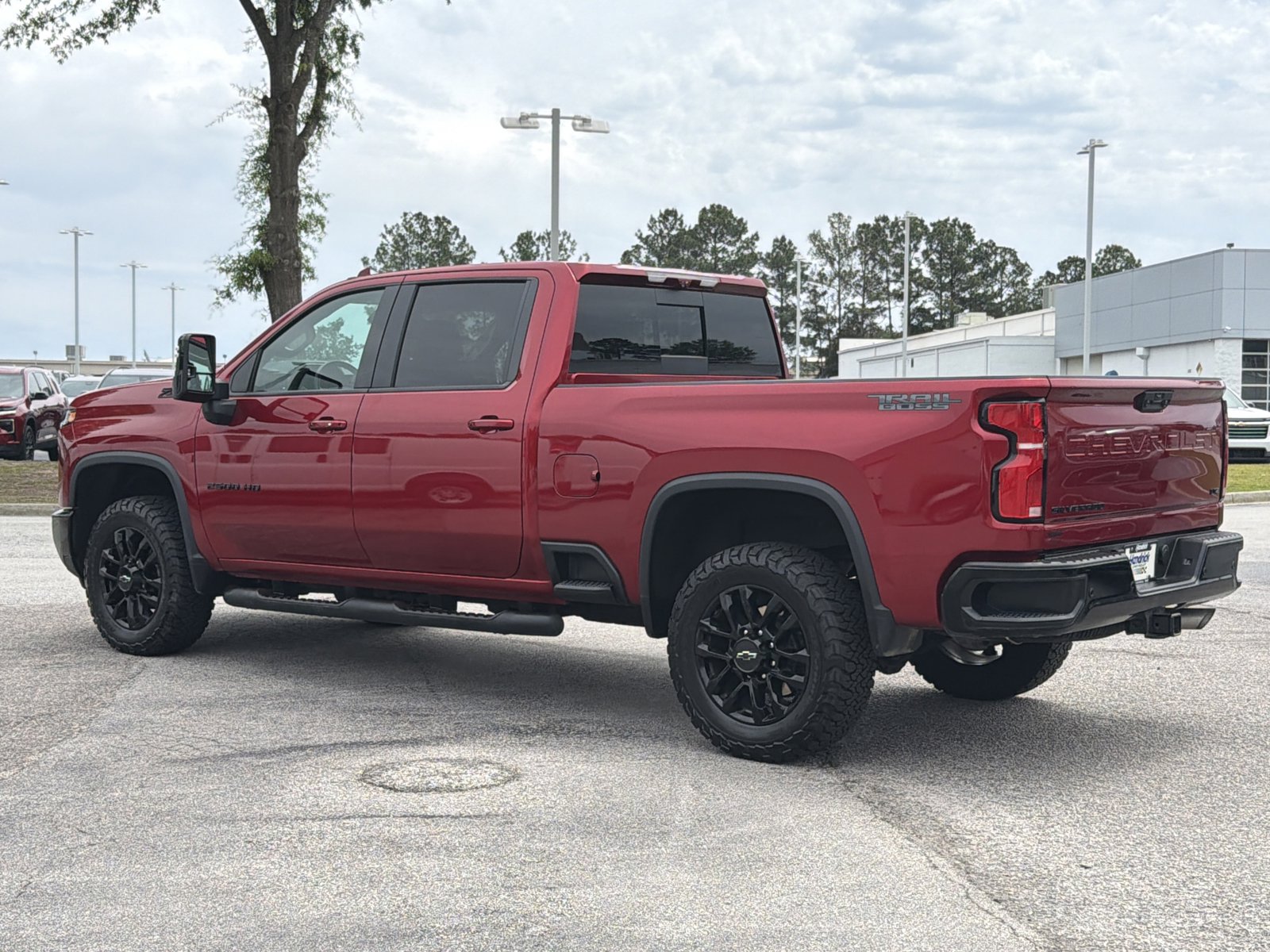 Used 2025 Chevrolet Silverado 2500 LTZ w/ LTZ Plus Package AWD/4WD image 10