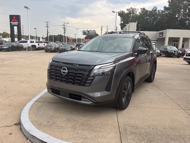 New 2026 Nissan Pathfinder SL w/ SL Premium Package FWD image 3