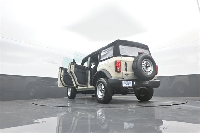 New 2025 Ford Bronco 4-Door image 39