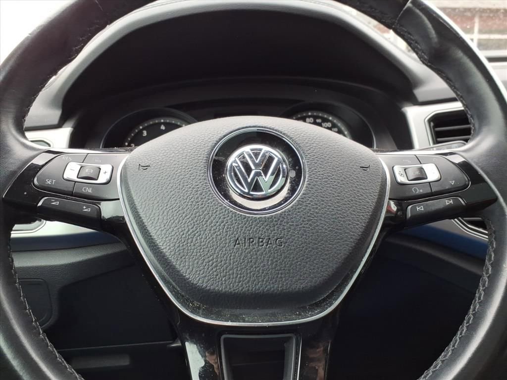 Used 2018 Volkswagen Atlas SEL w/ R-Line Package image 17