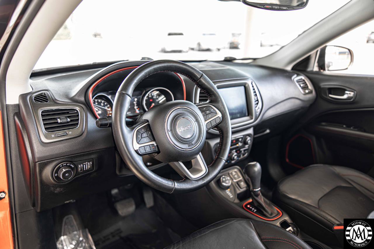 Used 2018 Jeep Compass Trailhawk w/ Leather Interior Group image 21