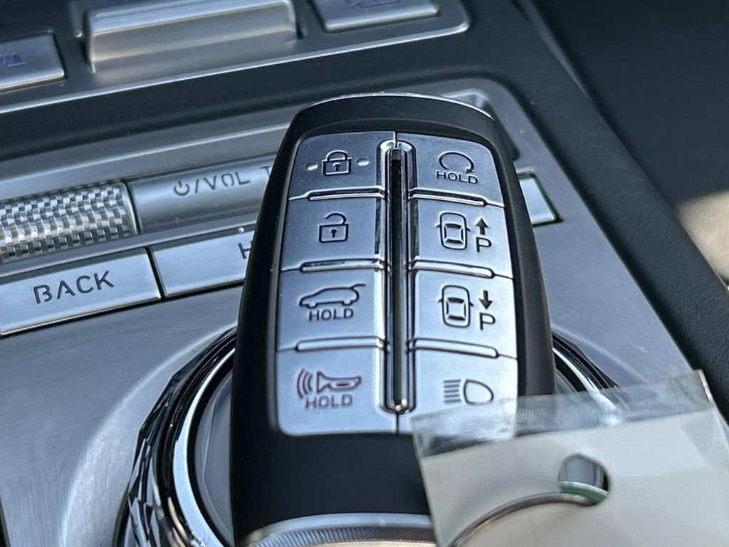 Used 2025 Genesis GV70 3.5T Sport w/ Sport Advanced Package image 40