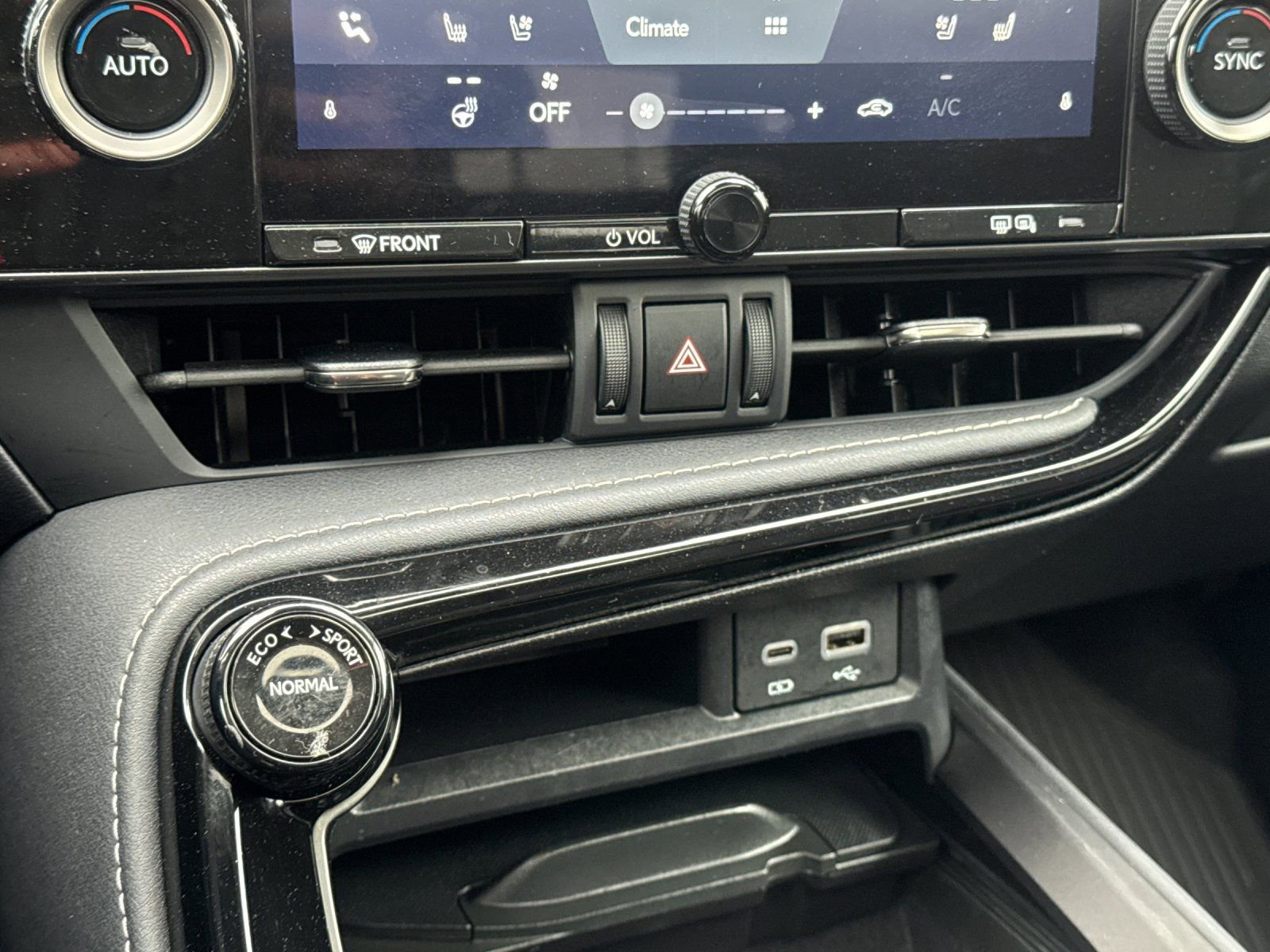 Used 2025 Lexus NX 250 AWD w/ Accessory Package (2T) image 21