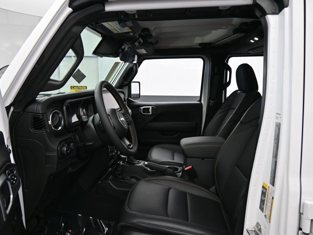 Used 2024 Jeep Gladiator Sport w/ Premium Package image 11