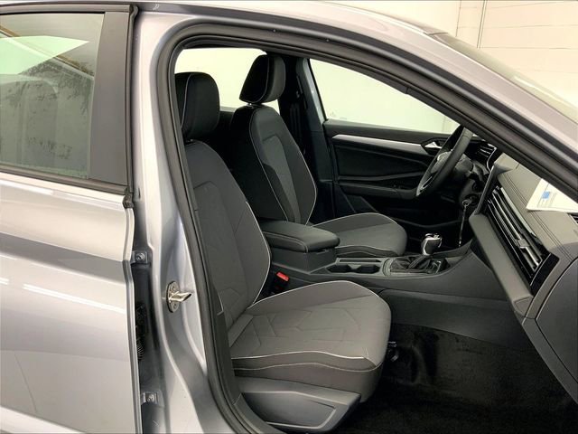 New 2026 Volkswagen Jetta Sport image 9