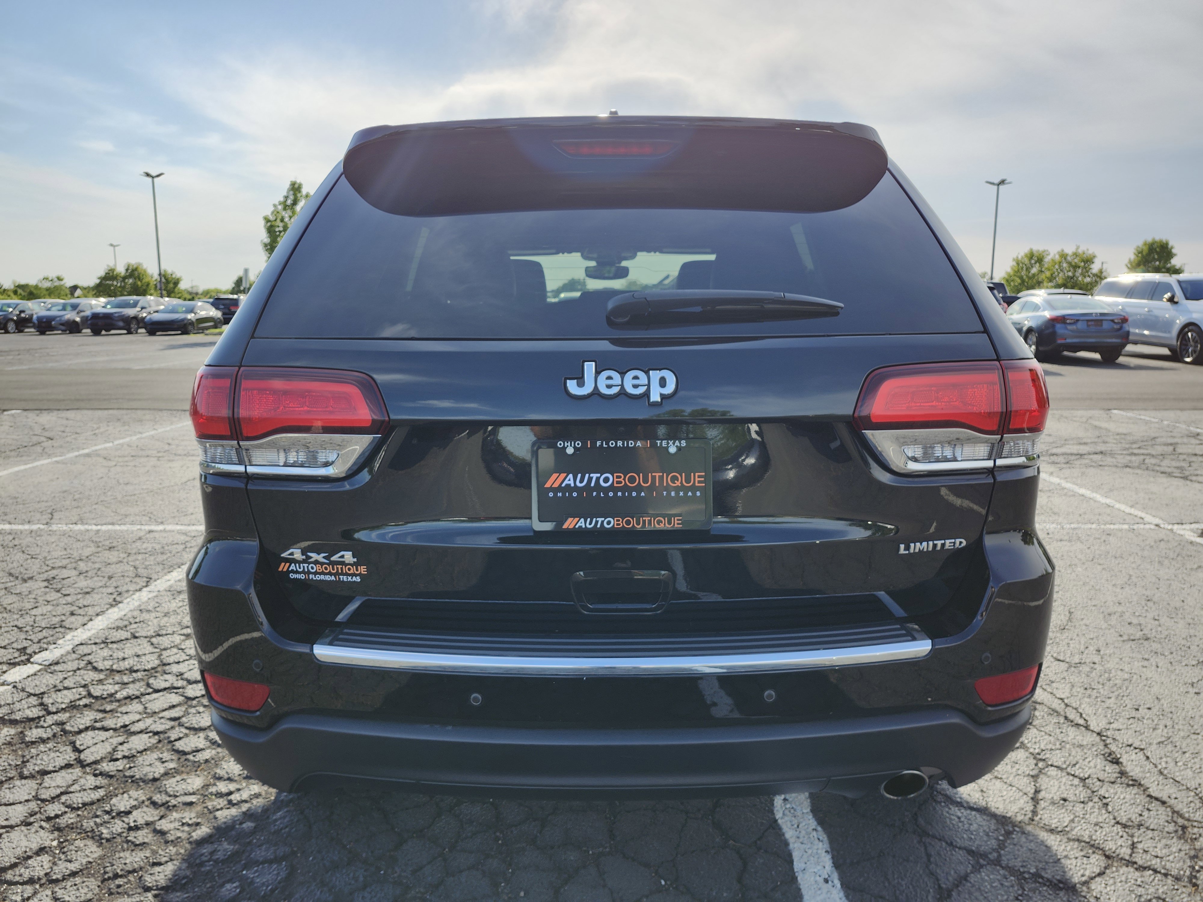 Used 2022 Jeep Grand Cherokee Limited AWD/4WD image 17