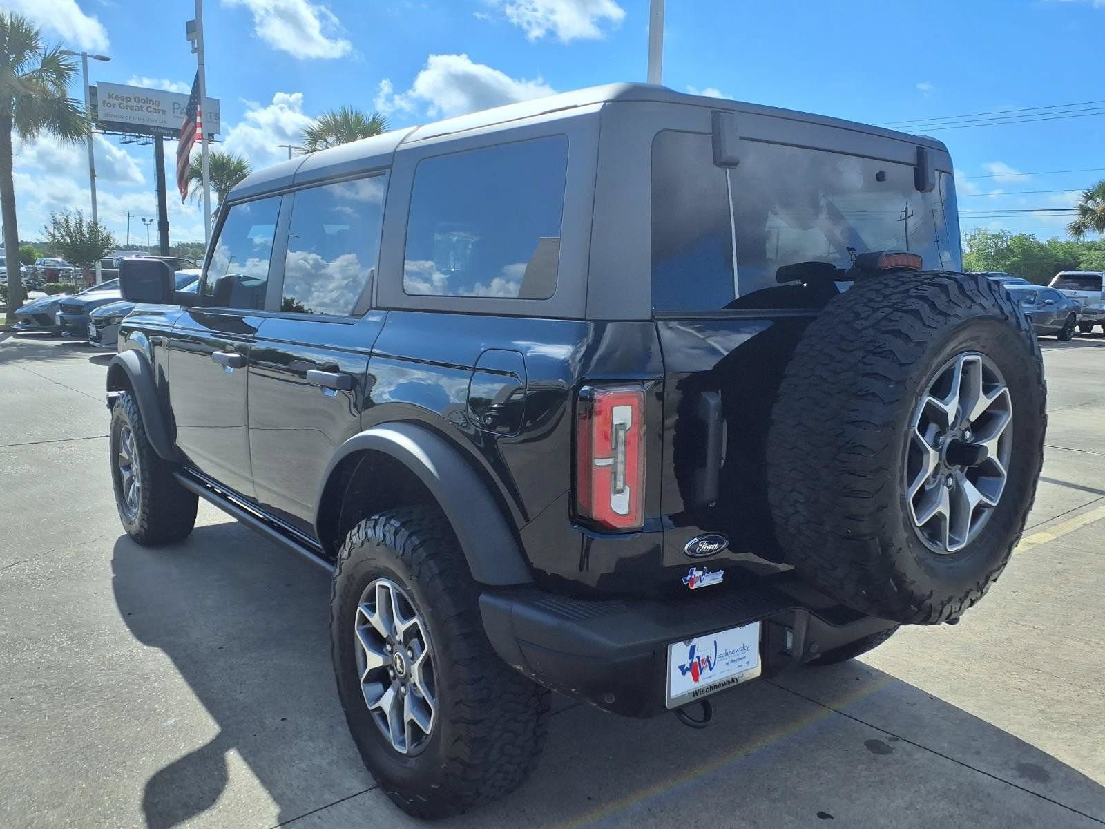 Used 2025 Ford Bronco Badlands AWD/4WD image 8