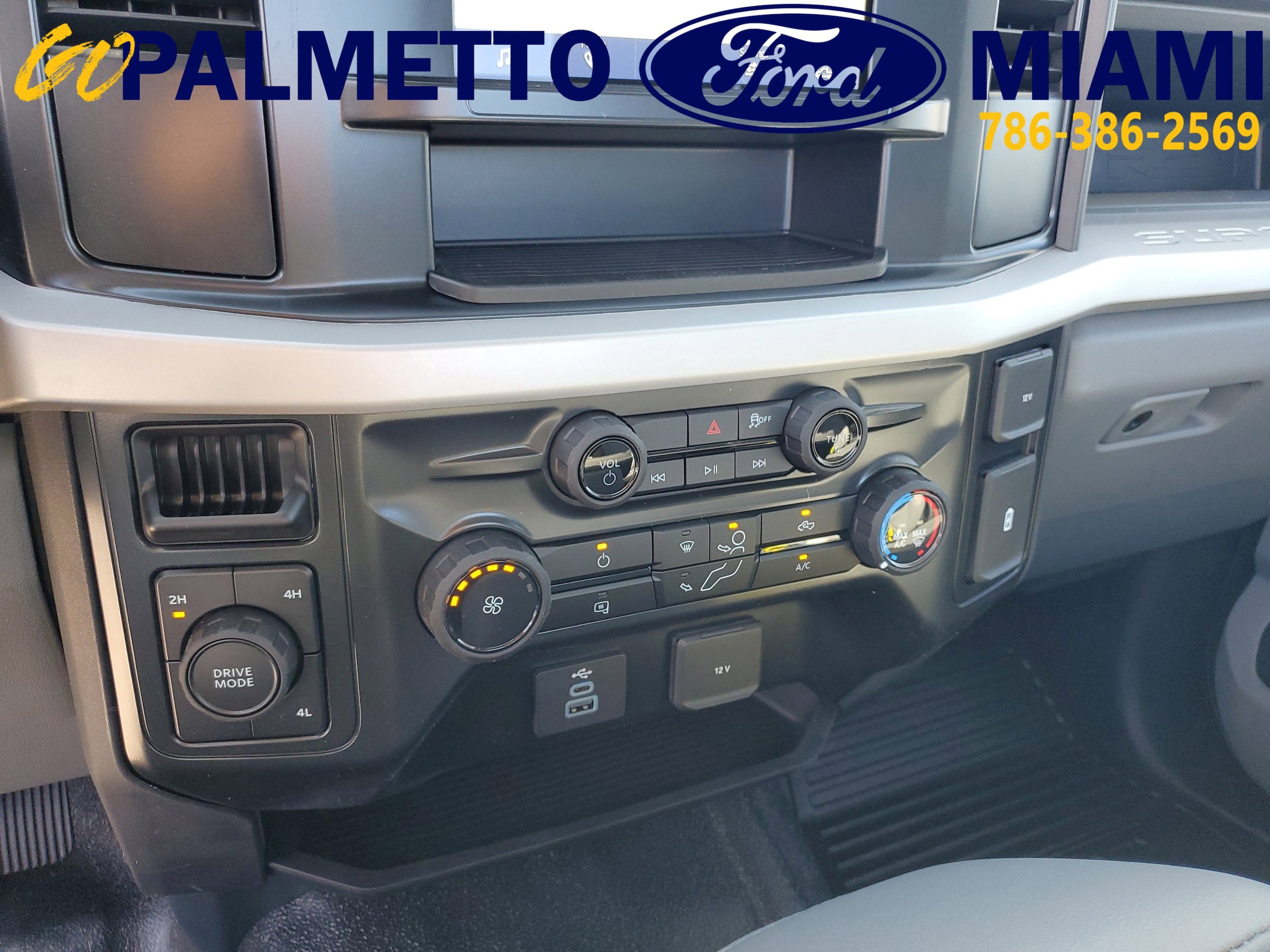 New 2026 Ford F550 4x4 Regular Cab Super Duty w/ XL Chrome Package image 17