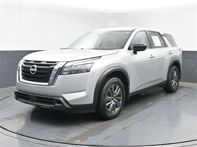 Used 2024 Nissan Pathfinder S image 5