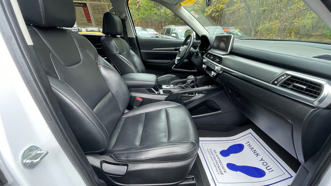 Used 2022 Kia Telluride S image 32