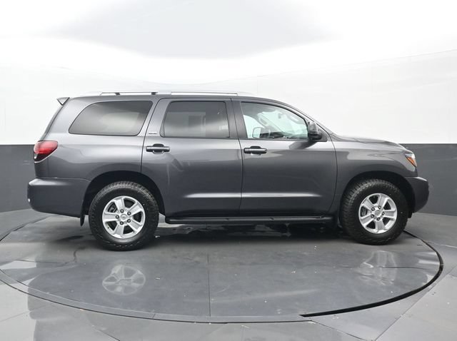 Used 2021 Toyota Sequoia SR5 w/ Premium Package RWD video 2