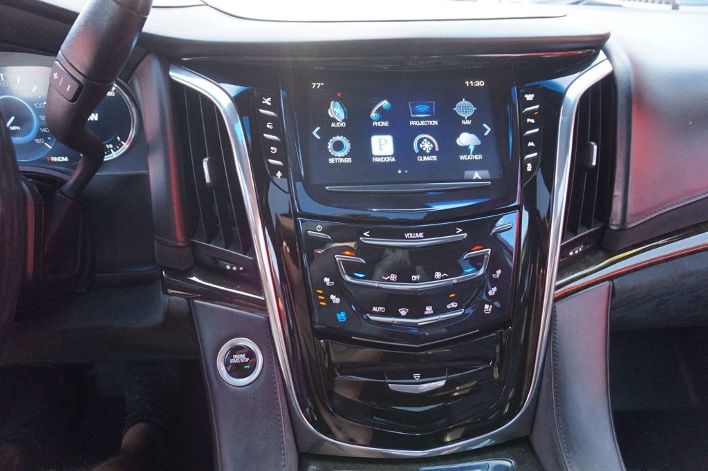 Used 2016 Cadillac Escalade Platinum image 32