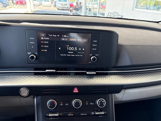 Certified 2024 Kia Carnival LX FWD image 12