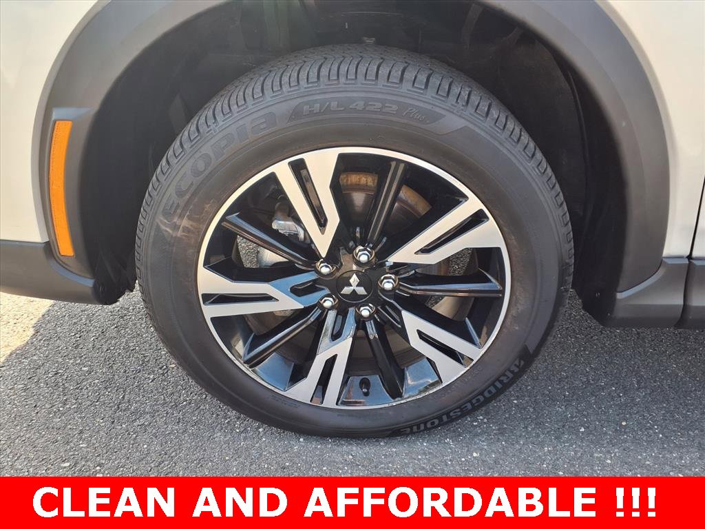 Used 2025 Mitsubishi Eclipse Cross AWD image 5