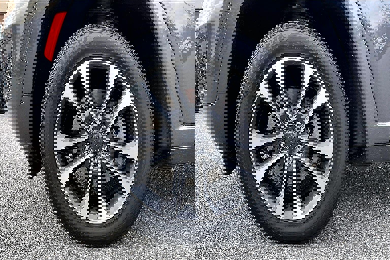 Used 2023 Jeep Grand Cherokee Overland image 9