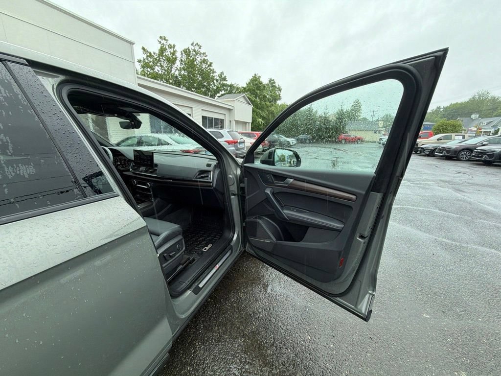 Used 2023 Audi Q5 2.0T Premium Plus w/ Premium Plus Package AWD/4WD image 75