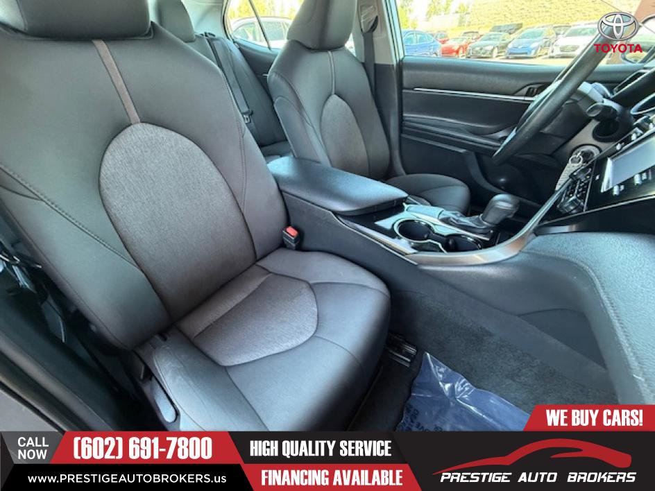 Used 2020 Toyota Camry LE image 39