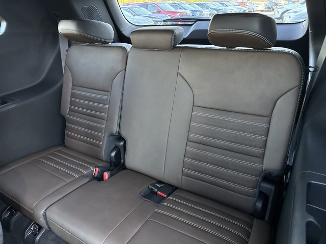 New 2026 GMC Acadia Denali Ultimate w/ LPO, Floor Liner Package image 7