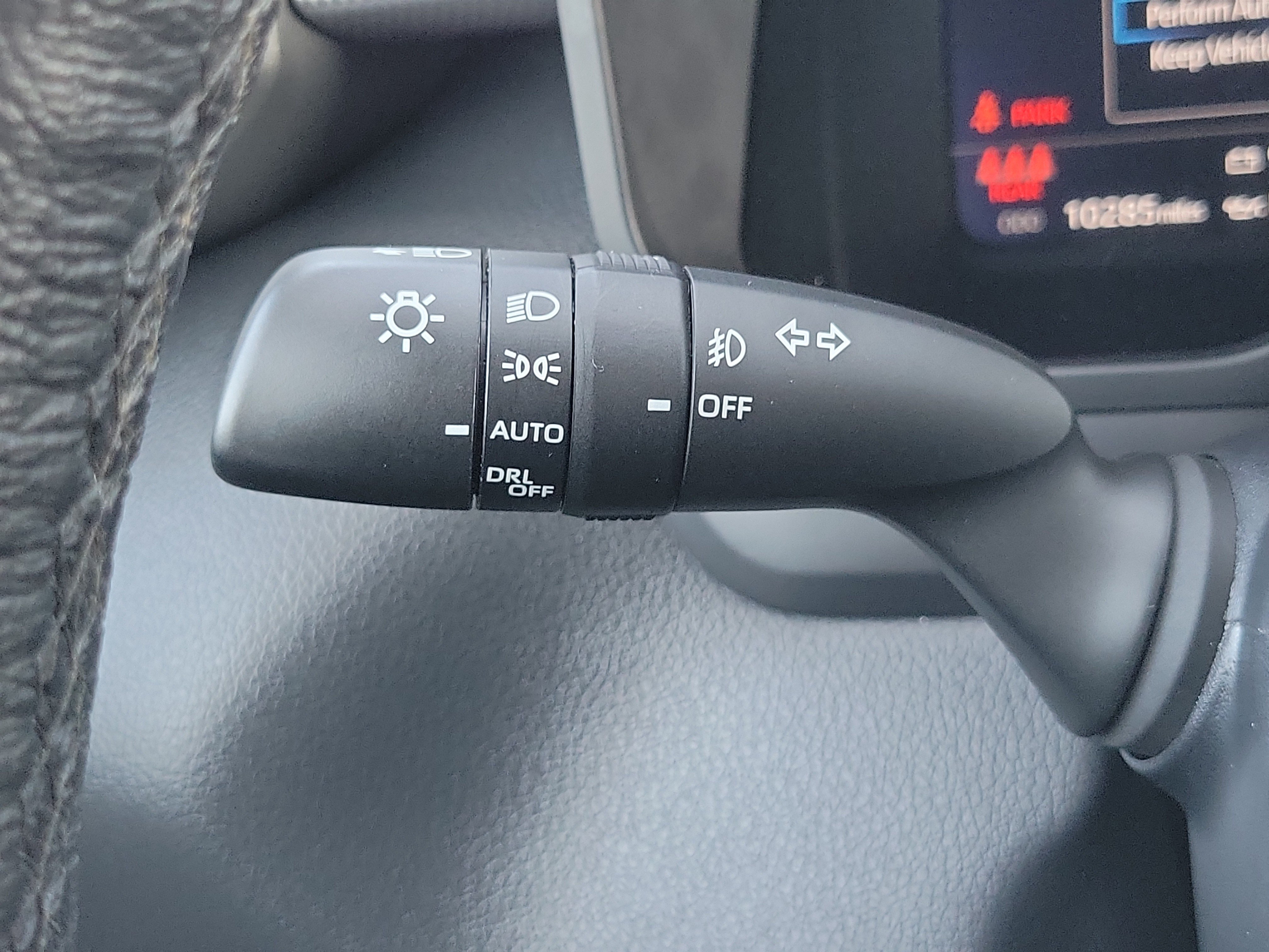 Used 2024 Toyota Tundra Limited w/ TRD Off-Road Package AWD/4WD image 27