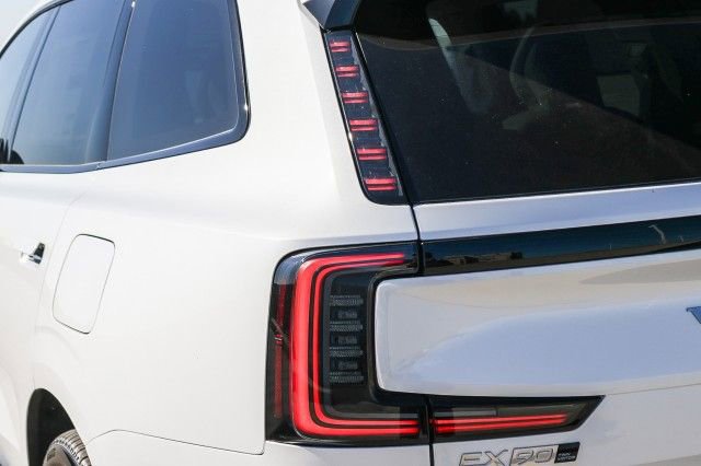 New 2025 Volvo EX90 Ultra image 7