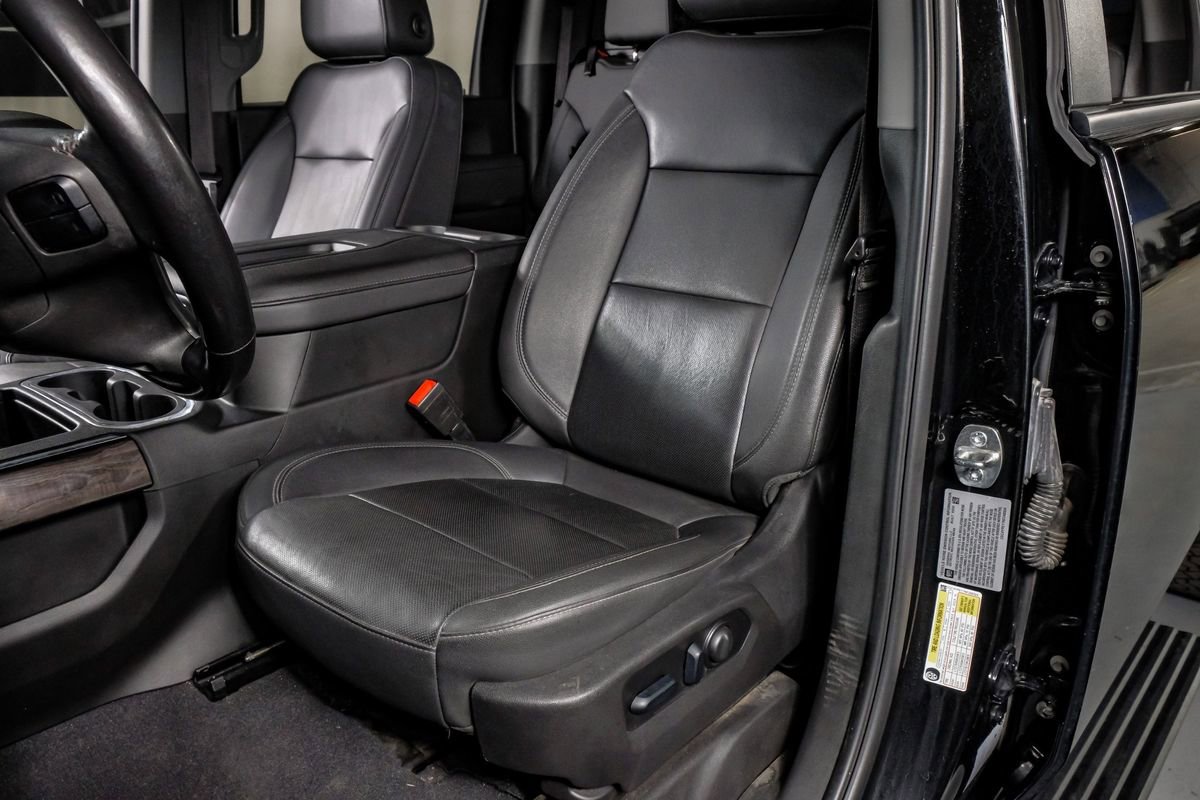 Used 2022 Chevrolet Silverado 2500 LTZ w/ LTZ Plus Package image 29