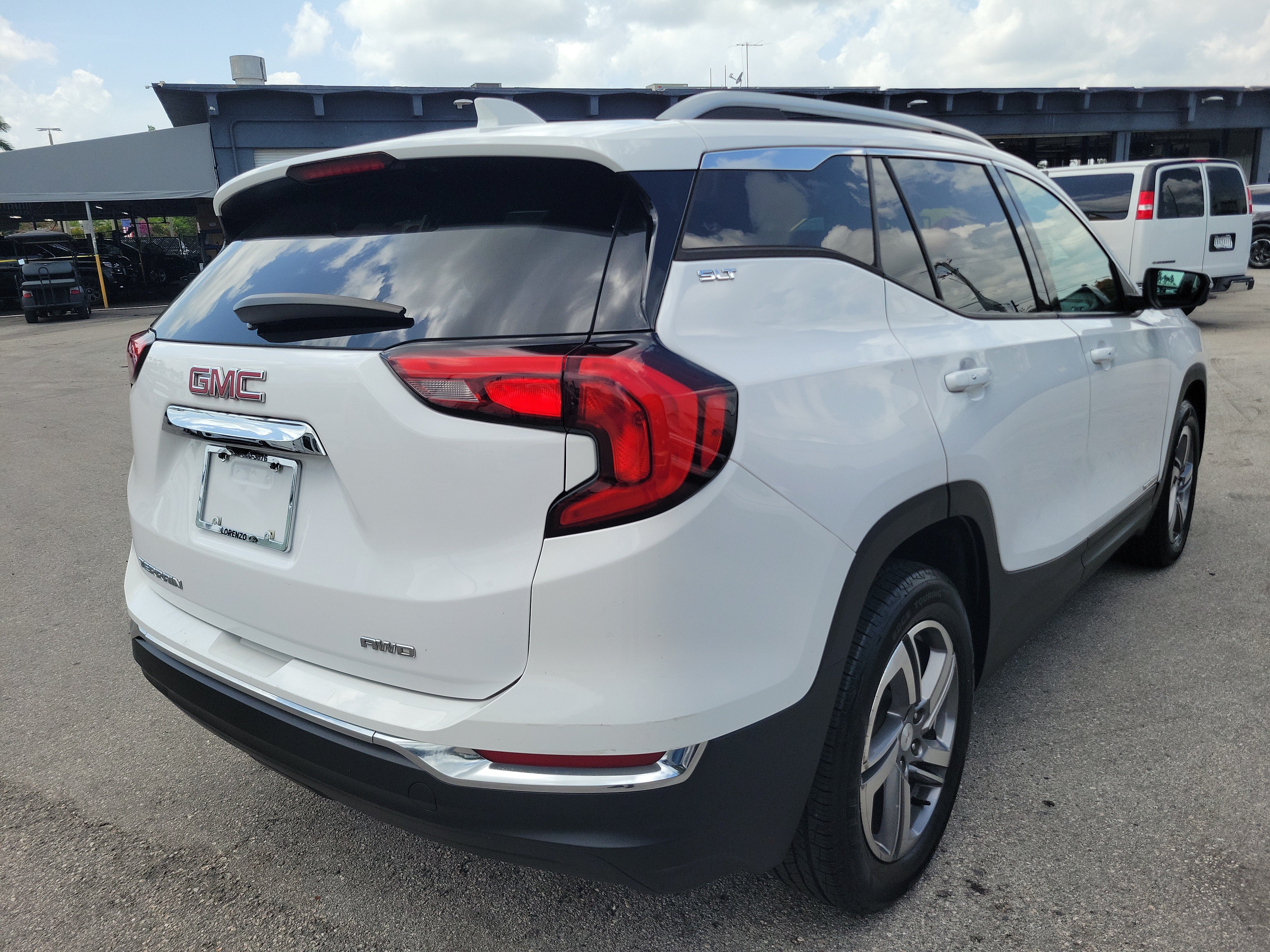 Used 2020 GMC Terrain SLT w/ Preferred Package AWD/4WD image 5