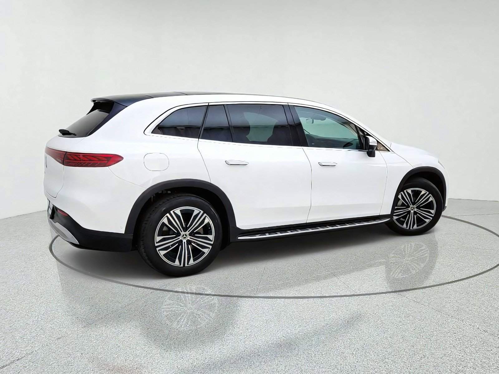 Certified 2024 Mercedes-Benz EQS 450+ SUV image 8