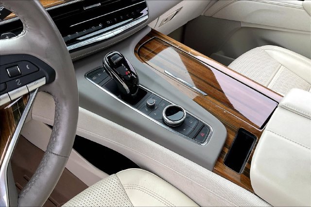 Certified 2024 Cadillac Escalade Premium Luxury Platinum AWD/4WD image 13