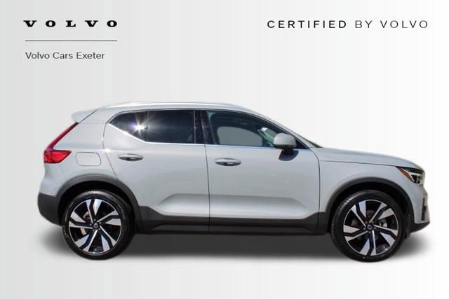 Certified 2024 Volvo XC40 B5 Ultimate w/ Climate Package AWD/4WD image 11